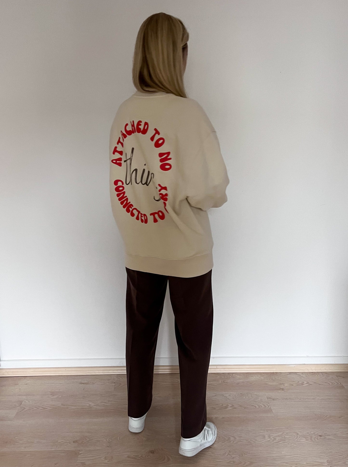 Crewneck Attached beige red