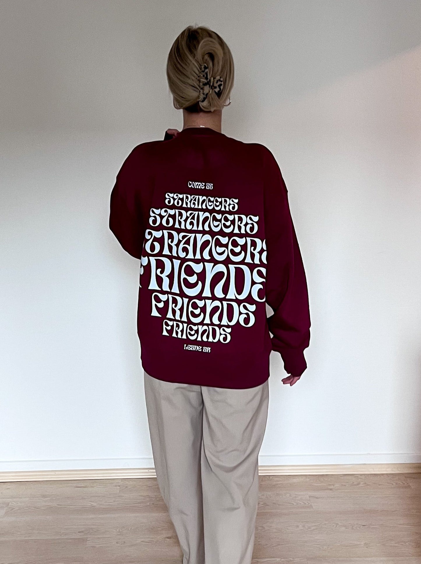 Crewneck Strangers bordeaux