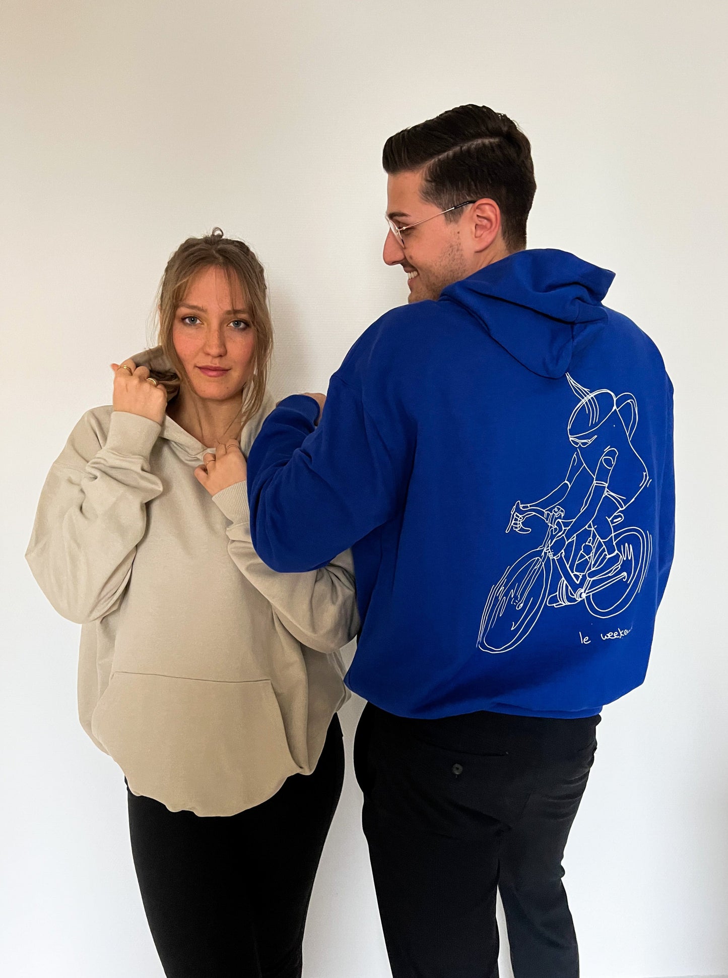 Hoodie Le Weekend. blue