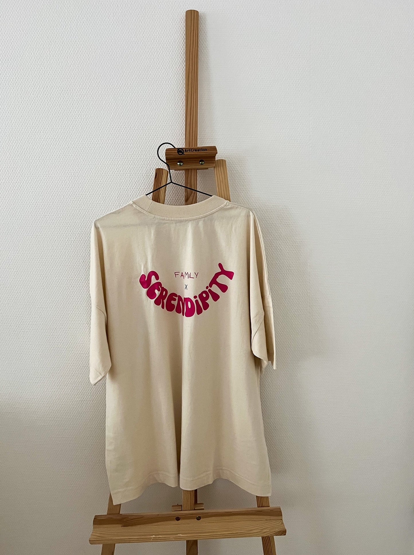 Tee Serendipity x family beige pink
