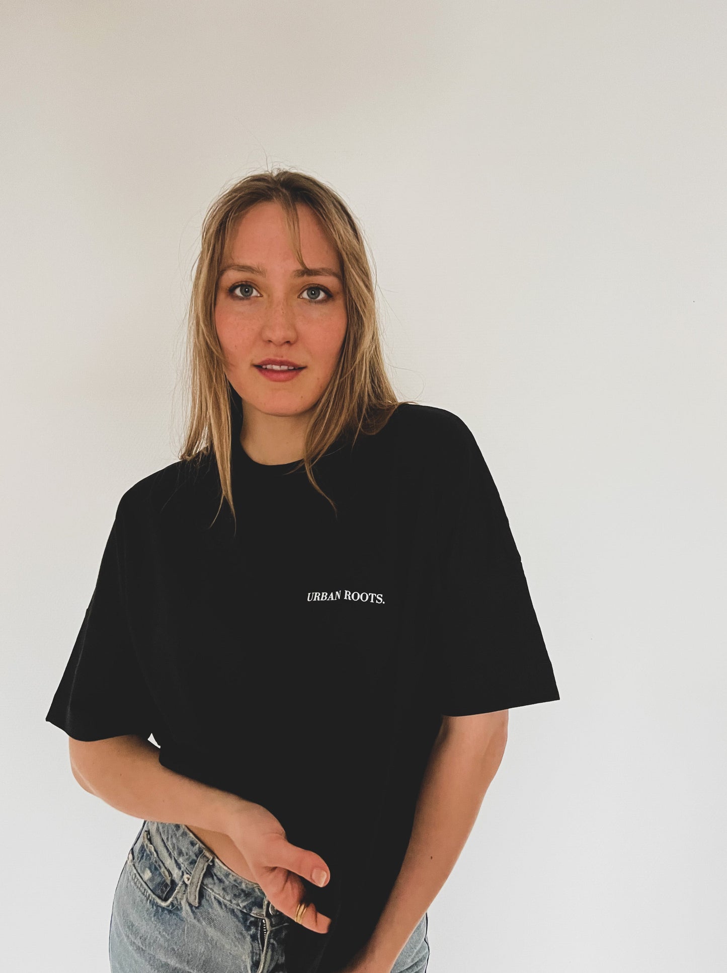 Tee Moonshot black white