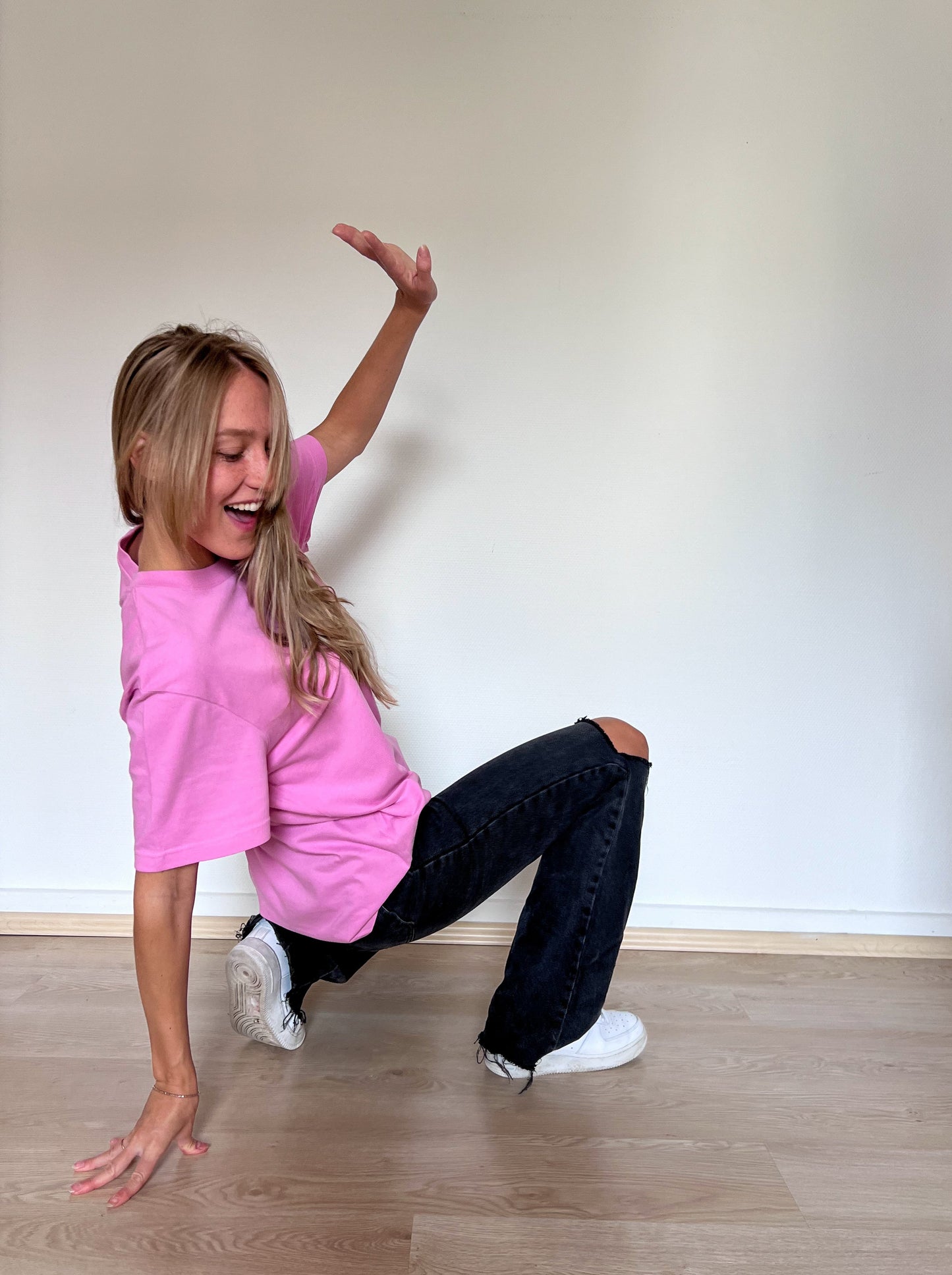 Tee Le Weekend. Summer edition pink/white