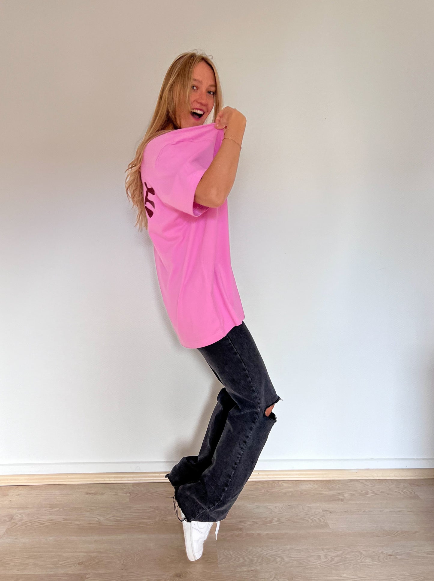Tee serendipity pink burgundy