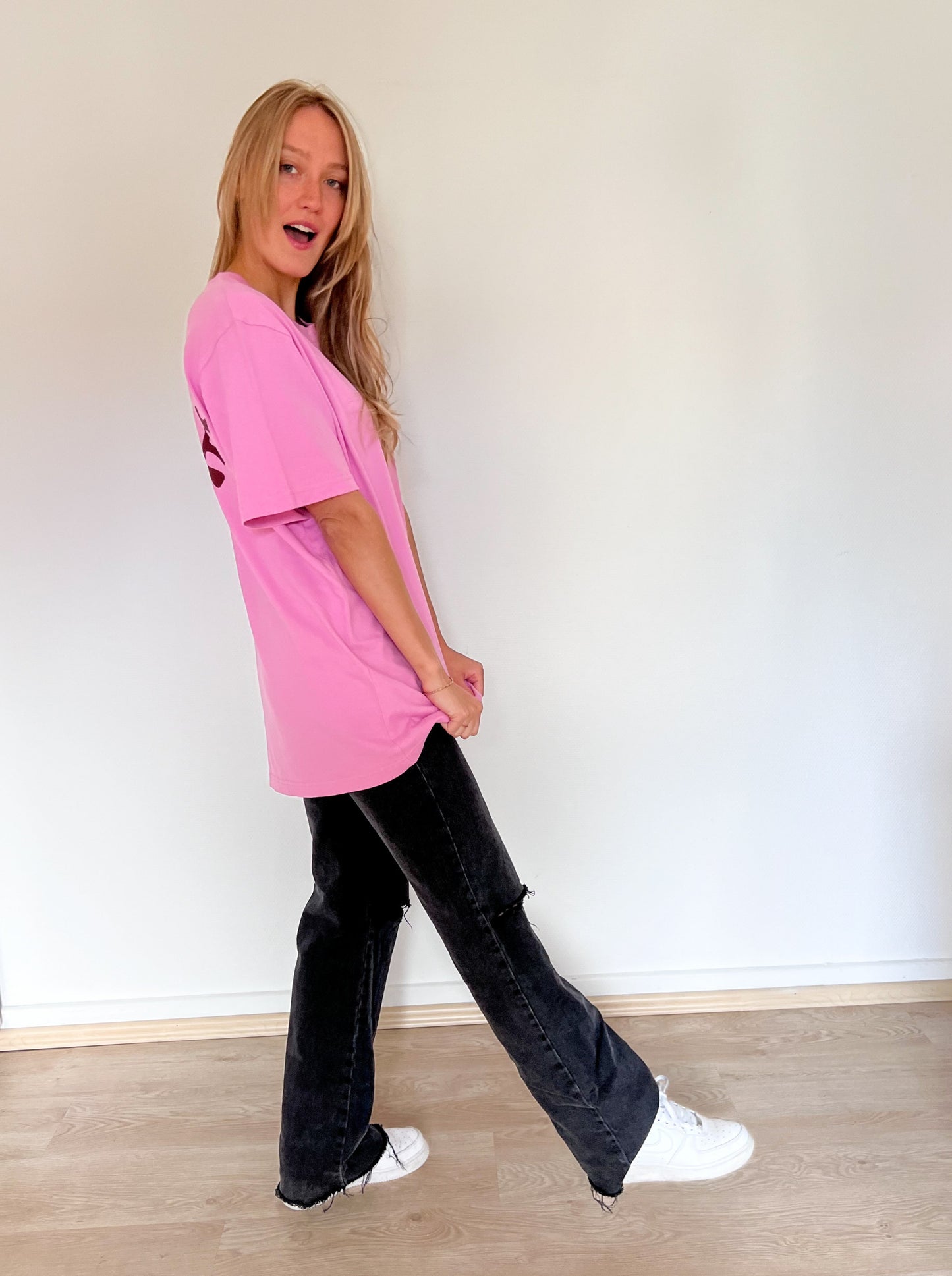 Tee serendipity pink burgundy