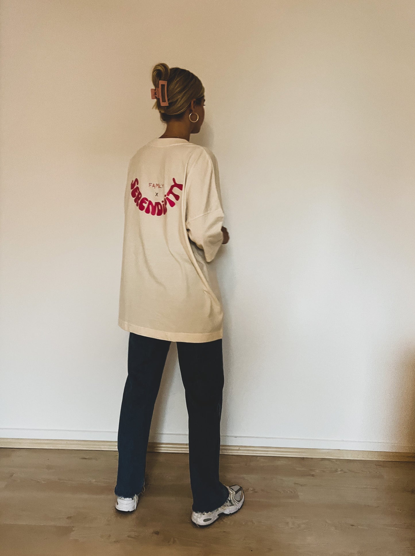 Tee Serendipity x family beige pink