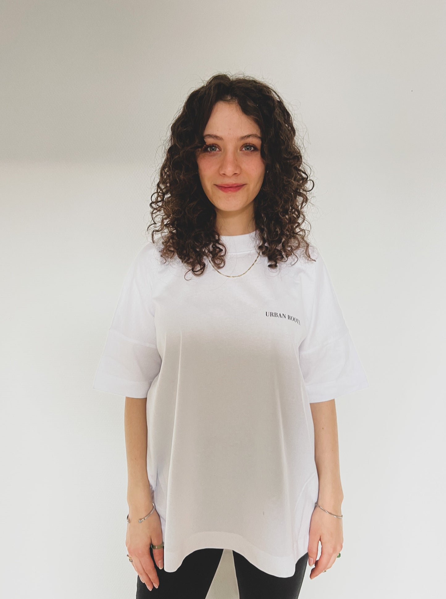 Tee Logo white