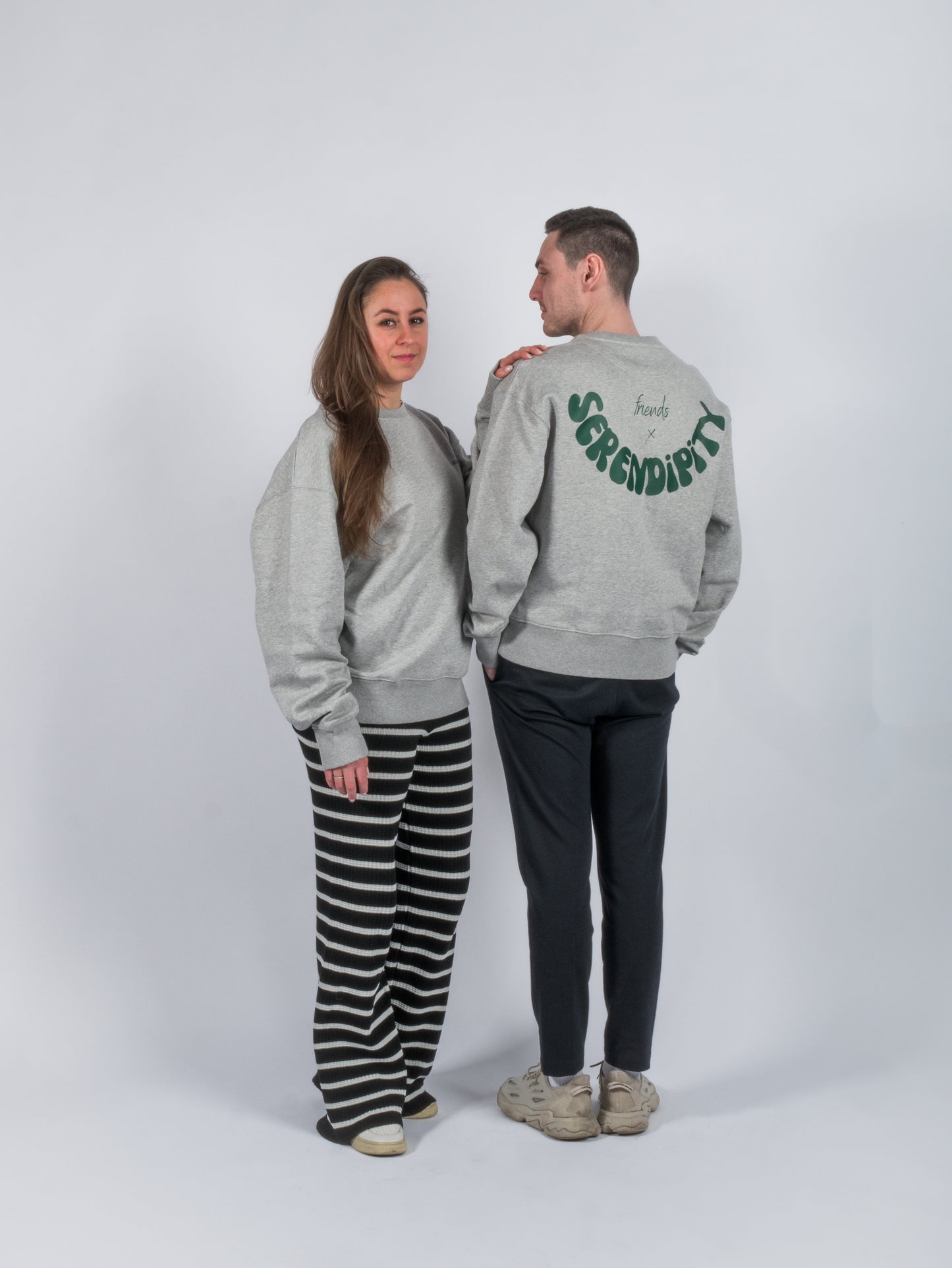 Crewneck Serendipity x friends grey green